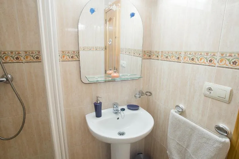 Apartment In Malaga 101681