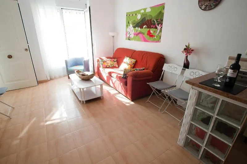 Apartment In Malaga 101681 מלון